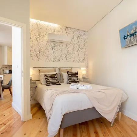 Host Wise - Enchanting Design Flat - Premium Location * Porto