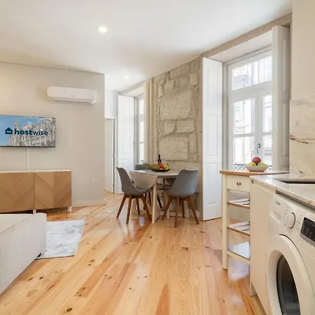 Apartment Host Wise - Enchanting Design Flat - Premium Location *
